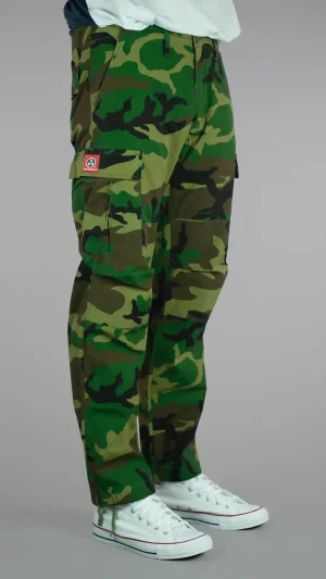 outdoor-lightweights-cargo-pants-woodland-camo-2
